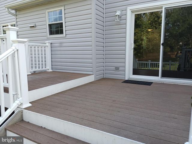 345 SILVER RIDGE DR, Sterling, VA 20164