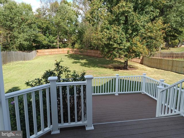 345 SILVER RIDGE DR, Sterling, VA 20164