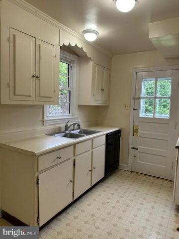 220 BLANDFORD ST, Rockville, MD 20850