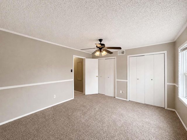 2323 37th Avenue N, Texas City, TX 77590