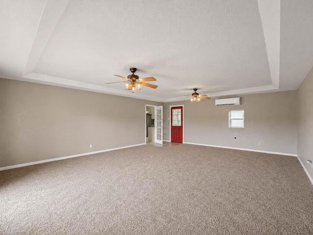 2323 37th Avenue N, Texas City, TX 77590