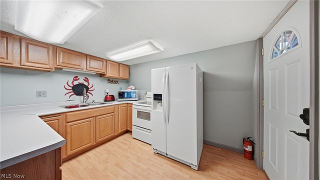 505 Ohio River Road, Parkersburg, WV 26101