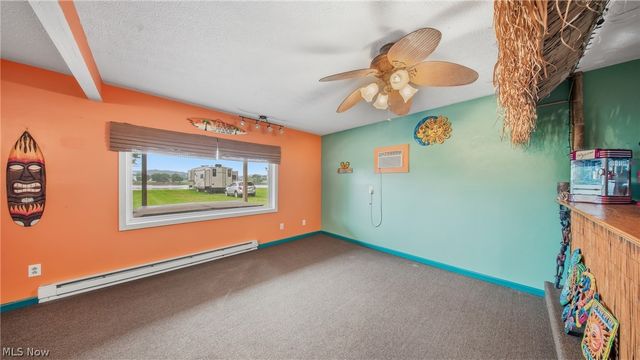 505 Ohio River Road, Parkersburg, WV 26101
