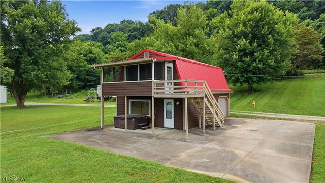 505 Ohio River Road, Parkersburg, WV 26101