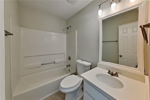 1020 Sycamore Summit, Sugar Hill, GA 30518