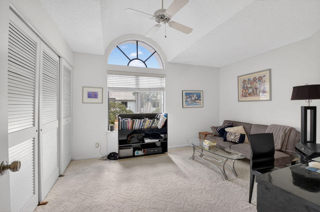 7509 Glendevon Lane 1006, Delray Beach, FL 33446