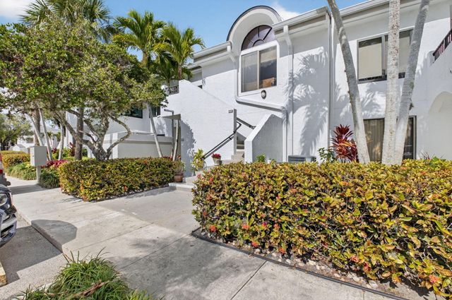 7509 Glendevon Lane 1006, Delray Beach, FL 33446