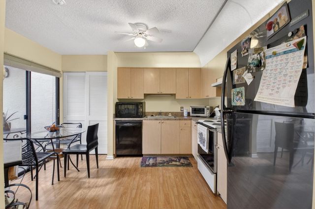 7509 Glendevon Lane 1006, Delray Beach, FL 33446