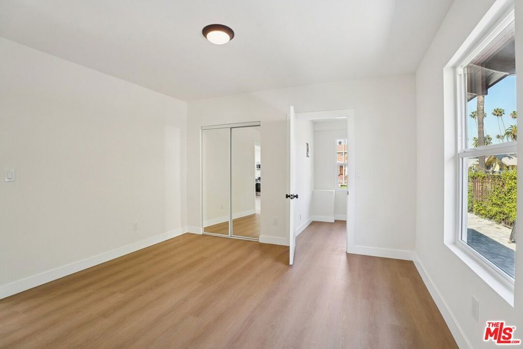 Image 15 of property listing at 4920 S Wilton Place, Los Angeles, CA 90062
