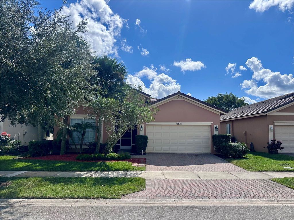 10931 SW Dunhill Court, Port St. Lucie, Port St Lucie, FL 34987