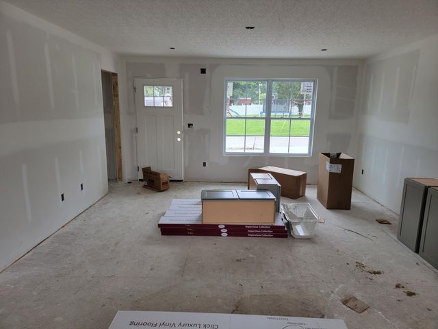 22 Nicholson Avenue, Walton, KY 41094