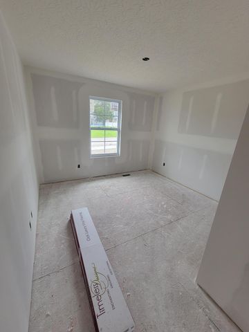 22 Nicholson Avenue, Walton, KY 41094