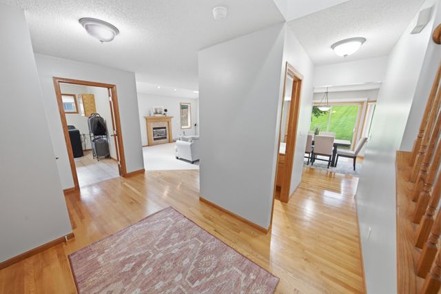 2505 Boulder Ridge Lane NW, Rochester, MN 55901