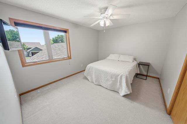 2505 Boulder Ridge Lane NW, Rochester, MN 55901