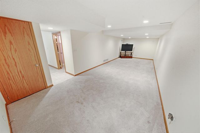 2505 Boulder Ridge Lane NW, Rochester, MN 55901