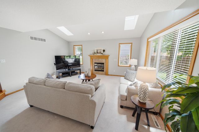 2505 Boulder Ridge Lane NW, Rochester, MN 55901