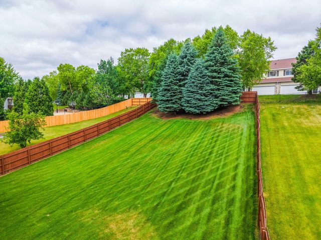 2505 Boulder Ridge Lane NW, Rochester, MN 55901