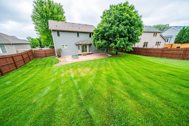2505 Boulder Ridge Lane NW, Rochester, MN 55901