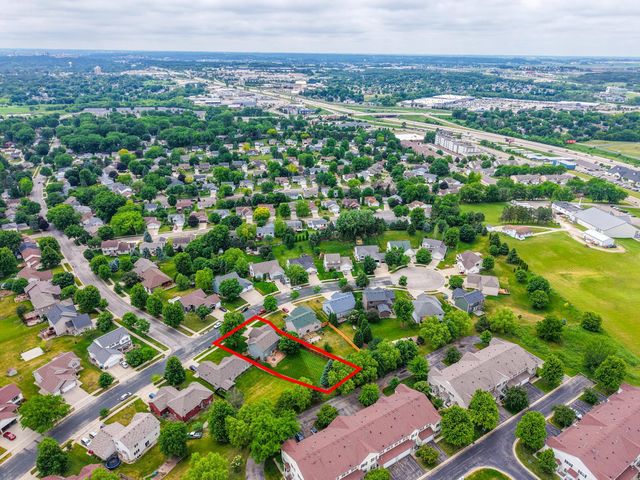 2505 Boulder Ridge Lane NW, Rochester, MN 55901