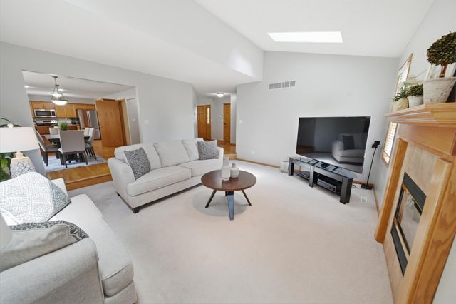 2505 Boulder Ridge Lane NW, Rochester, MN 55901