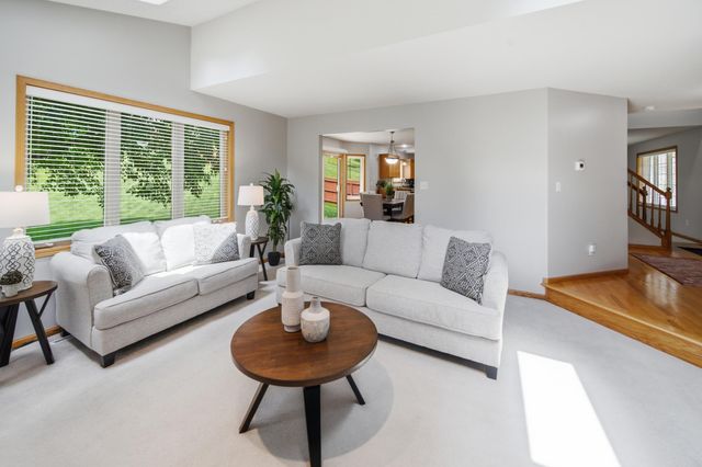 2505 Boulder Ridge Lane NW, Rochester, MN 55901