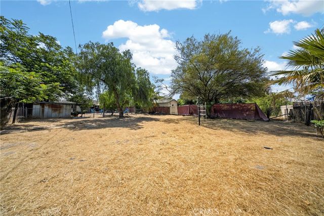 7726 Del Rosa, San Bernardino, CA 92410