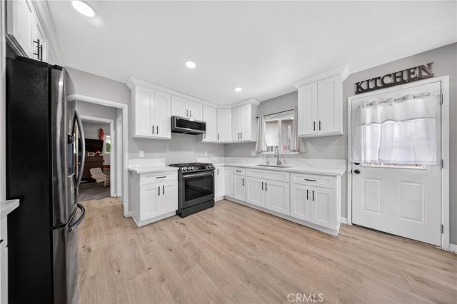 7726 Del Rosa, San Bernardino, CA 92410