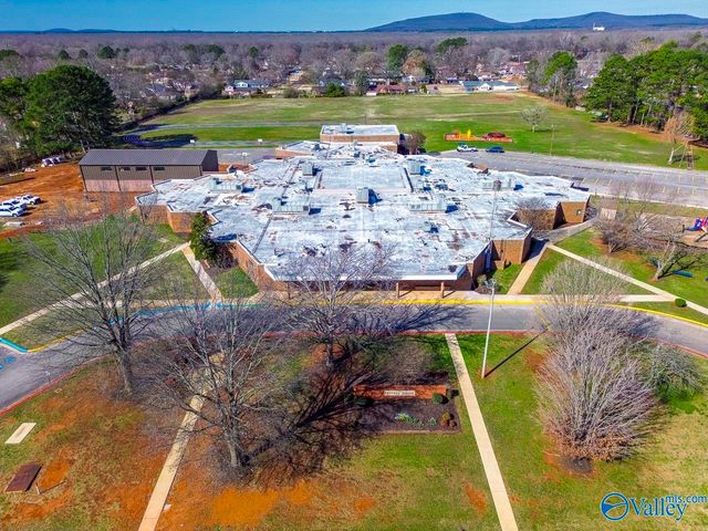 2105 Greenwood Place 8, Huntsville, AL 35802