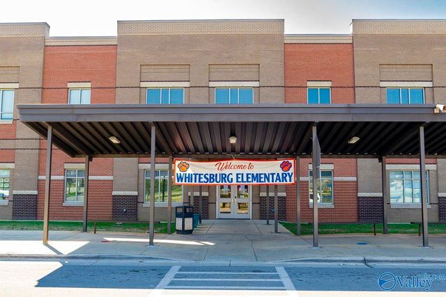 2105 Greenwood Place 8, Huntsville, AL 35802