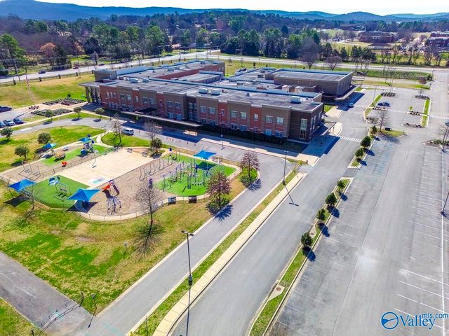 2105 Greenwood Place 8, Huntsville, AL 35802