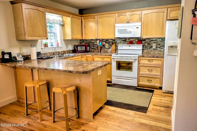 37 Gator Road, Topton, NC 28781