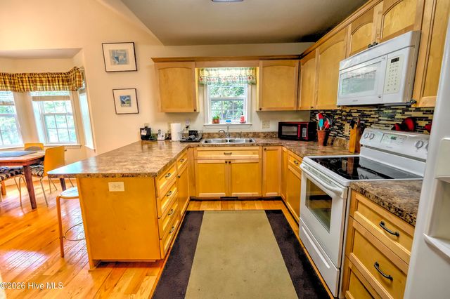37 Gator Road, Topton, NC 28781