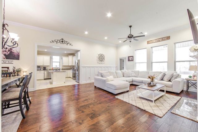 218 Madio Drive, Houma, LA 70364