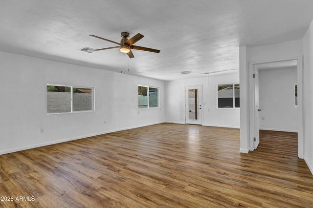 11463 N 16TH Street, Phoenix, AZ 85020
