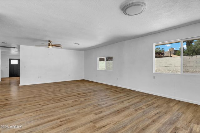 11463 N 16TH Street, Phoenix, AZ 85020