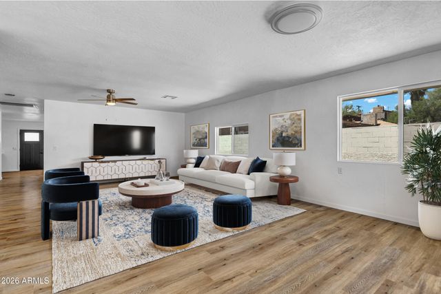 11463 N 16TH Street, Phoenix, AZ 85020