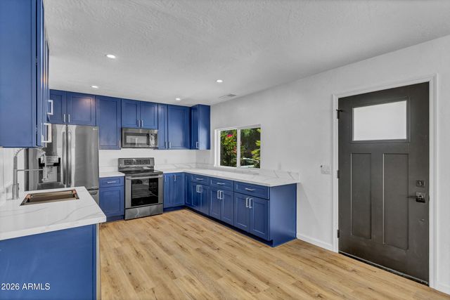 11463 N 16TH Street, Phoenix, AZ 85020