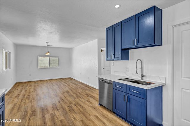 11463 N 16TH Street, Phoenix, AZ 85020