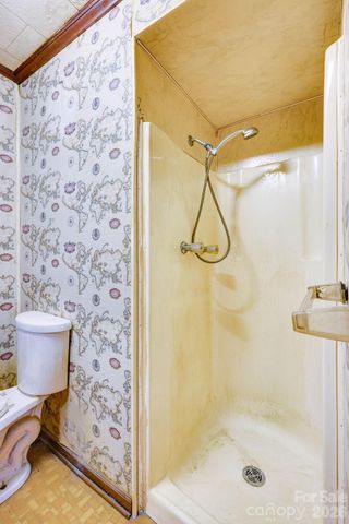 2414 N Olivers Cross Road, Newton, NC 28658