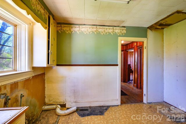 2414 N Olivers Cross Road, Newton, NC 28658