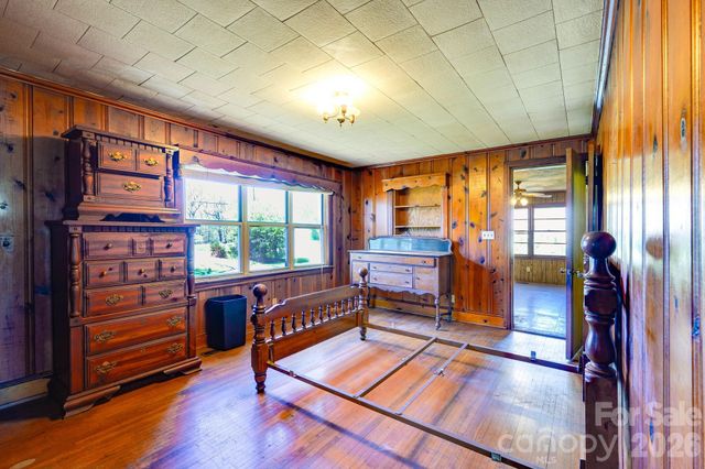 2414 N Olivers Cross Road, Newton, NC 28658