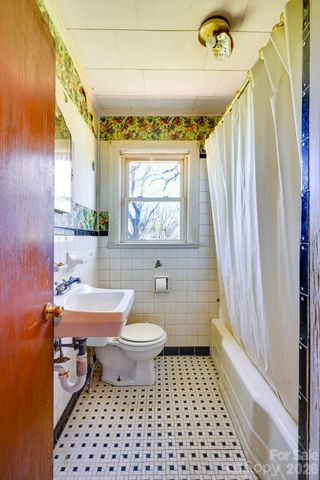 2414 N Olivers Cross Road, Newton, NC 28658