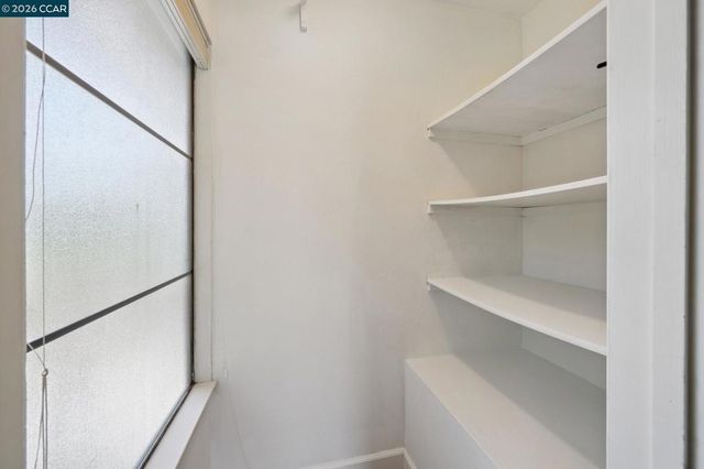 1660 San Luis Rd, Walnut Creek, CA 94597