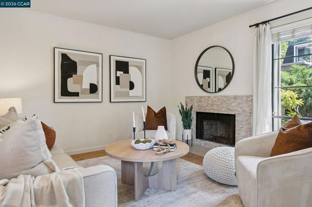 1660 San Luis Rd, Walnut Creek, CA 94597