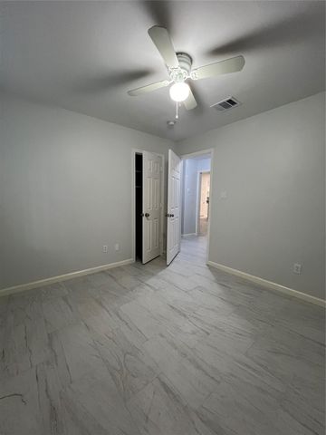 4529 Galesburg St Street, Houston, TX 77051