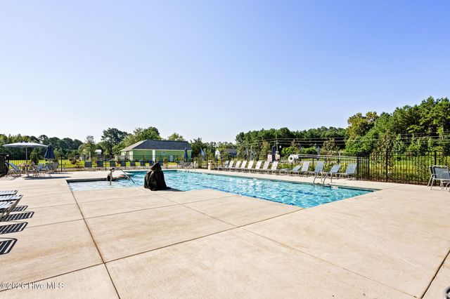 550 Tullimore Lane NW, Carolina Shores, NC 28467