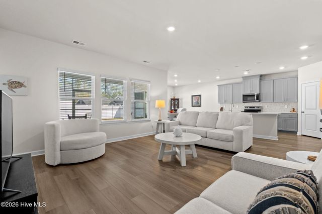 550 Tullimore Lane NW, Carolina Shores, NC 28467