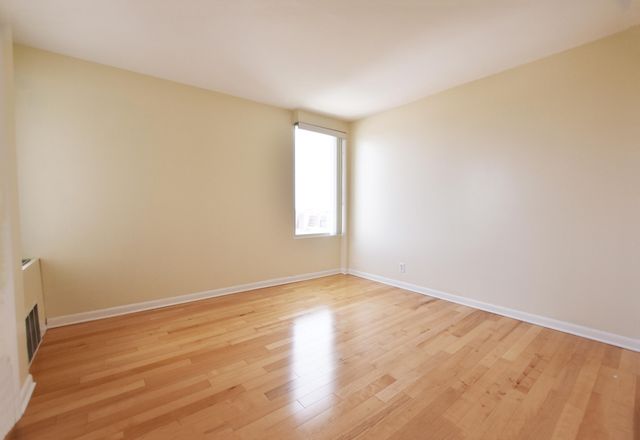 555 E William Street 20i, Ann Arbor, MI 48104