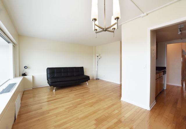 555 E William Street 20i, Ann Arbor, MI 48104