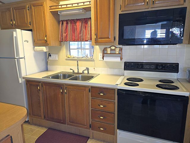 14041 SE 126th Boulevard 62, Okeechobee, FL 34974